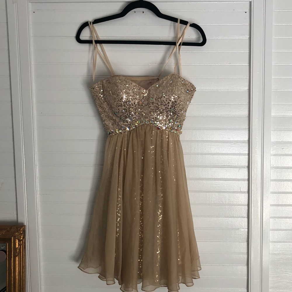 NWT Gold Saks Dress👑